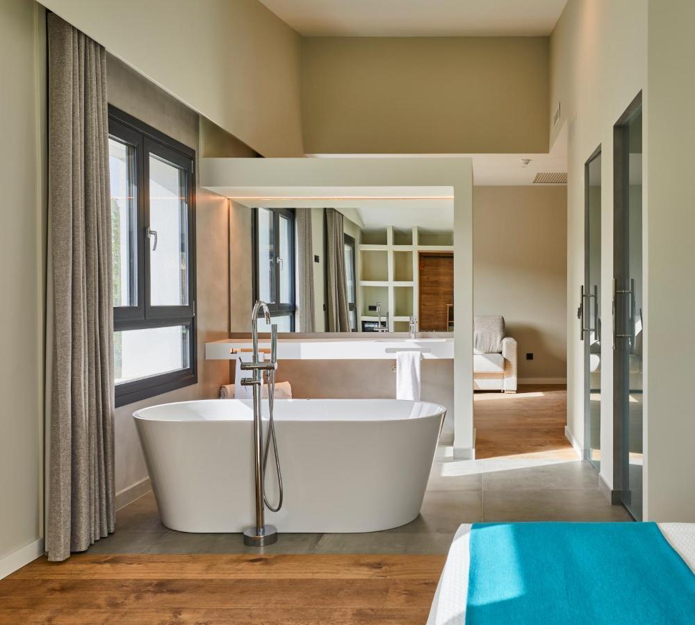 Hueneja Hotel Boutique Molino De Enmedio מראה חיצוני תמונה